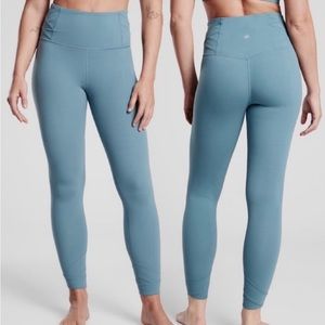 Athleta Elation Pirouette 7/8 Tight
